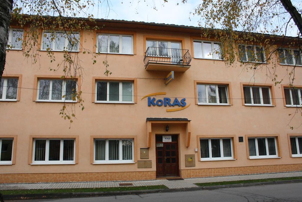 Penzion Koras Vrutky Luaran gambar